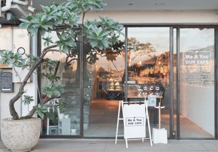 【新莊咖啡廳 M&Y café】小清新，植物系咖啡廳／推薦冰滴咖啡、起司乳酪蛋糕